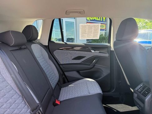 Certified 2025 Volkswagen Tiguan S AWD/4WD image 10