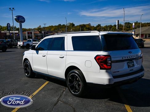 Used 2022 Ford Expedition Max Limited image 5