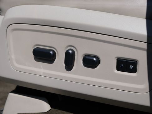 Used 2015 Lincoln Navigator 4WD image 33