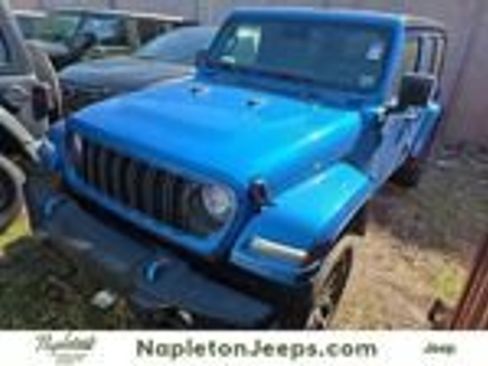 Used 2024 Jeep Wrangler Unlimited w/ Convenience Group image 1