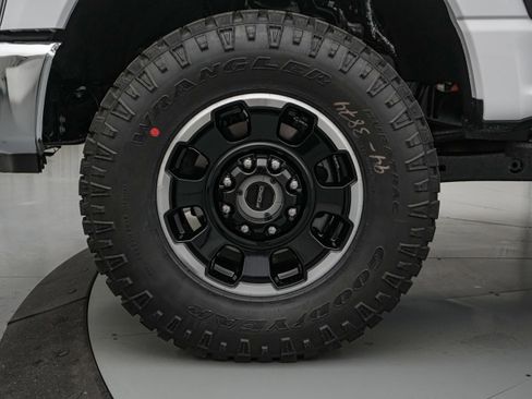 New 2026 Ford F250 XLT w/ Tremor Off-Road Package image 11
