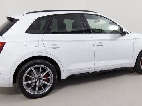 Used 2024 Audi Q5 e Premium Plus w/ Premium Plus Package image 25