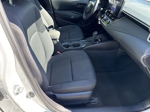 Used 2024 Toyota Corolla LE FWD image 13