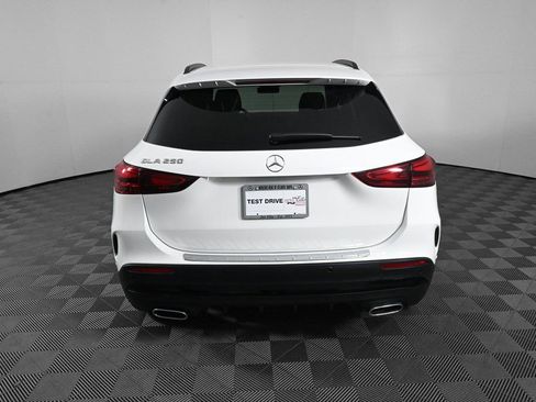 Certified 2025 Mercedes-Benz GLA 250 image 28
