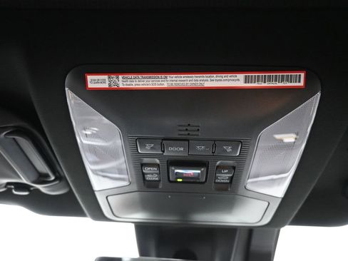 New 2025 Toyota RAV4 SE image 17