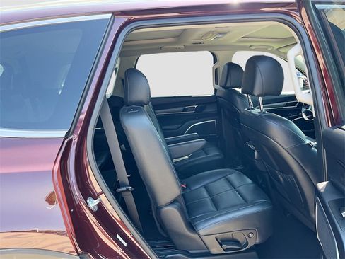 Used 2022 Kia Telluride SX image 28