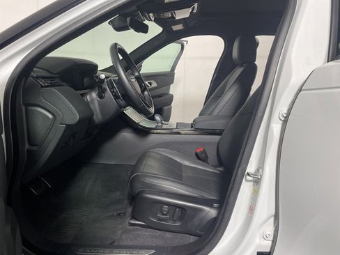 Used 2025 Land Rover Range Rover Velar Dynamic SE image 16