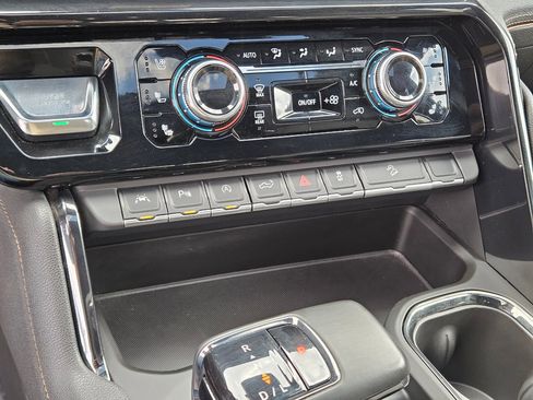 Used 2023 GMC Sierra 1500 AT4 w/ AT4 Preferred Package image 26