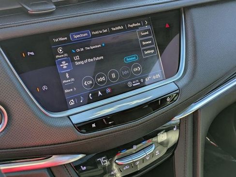 Certified 2024 Cadillac XT5 Premium Luxury w/ LPO, Floor Liner Package AWD/4WD image 21