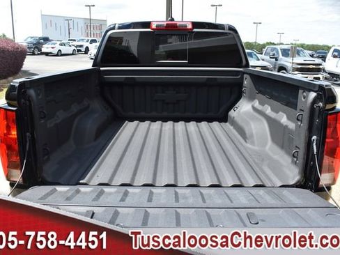 Used 2024 Chevrolet Colorado Trail Boss w/ Advanced Trailering Package AWD/4WD image 9