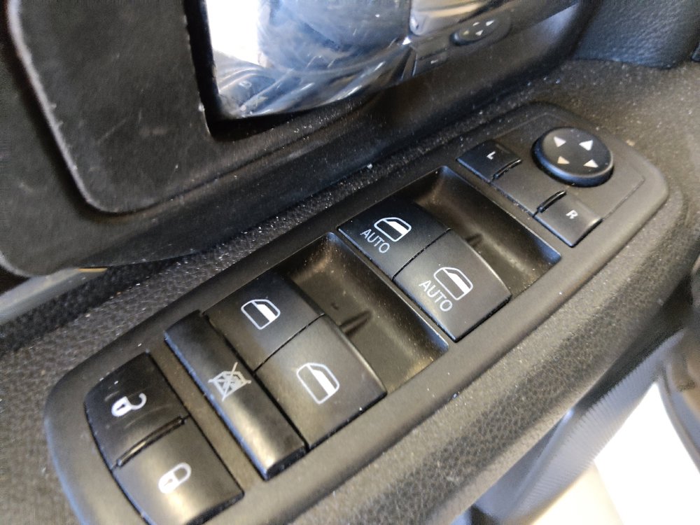 Used 2022 RAM 1500 Warlock AWD/4WD image 27