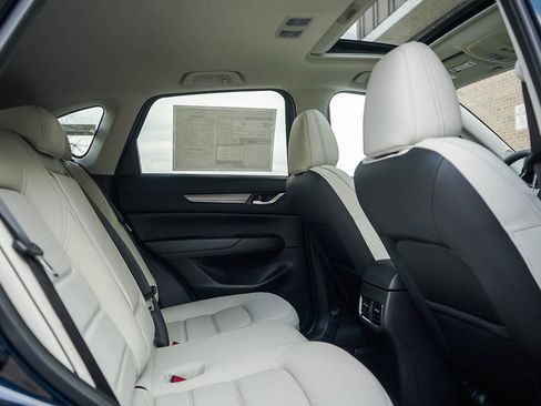 New 2025 MAZDA CX-5 AWD 2.5 S w/ Preferred Package image 12