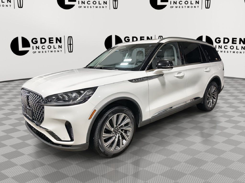 Used 2025 Lincoln Aviator AWD image 1