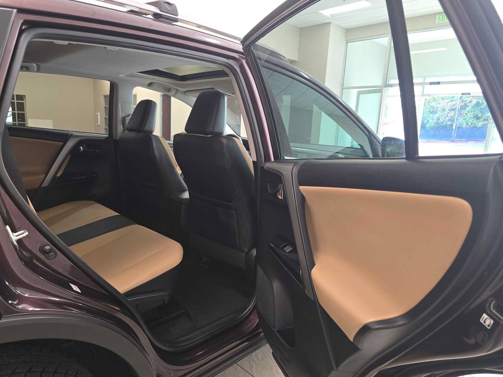 Used 2017 Toyota RAV4 Limited w/ Advanced Technology Package AWD/4WD image 25