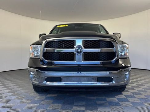 Used 2018 RAM 1500 ST w/ SXT Appearance Group AWD/4WD image 3