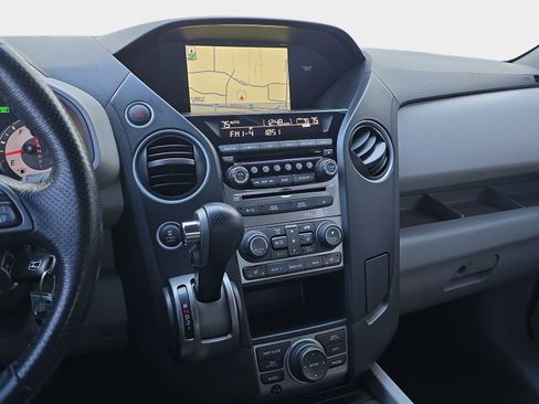 Used 2015 Honda Pilot Touring image 23