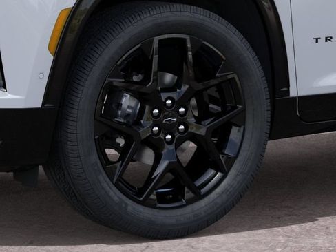 New 2026 Chevrolet Traverse RS w/ LPO, Floor Liner Package AWD/4WD image 9