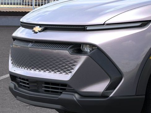 New 2026 Chevrolet Equinox EV LT image 13