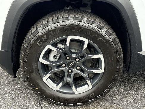 New 2026 Chevrolet Equinox ACTIV image 33