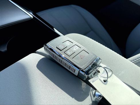 New 2026 Land Rover Range Rover Evoque S image 35