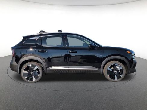 New 2026 Nissan Kicks SR w/ Cold Weather Package AWD/4WD image 4