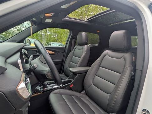Used 2023 Chevrolet TrailBlazer ACTIV w/ Sun and Liftgate Package AWD/4WD image 3