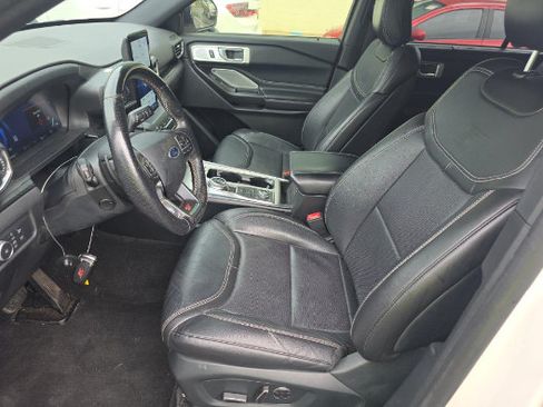 Used 2020 Ford Explorer ST w/ Premium Technology Package AWD/4WD image 8