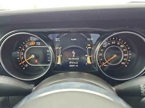 Used 2021 Jeep Wrangler Unlimited Sahara AWD/4WD image 22