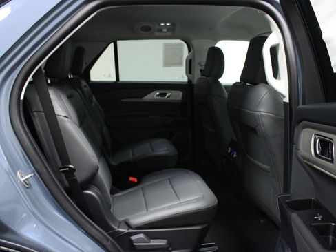 New 2026 Ford Explorer Active w/ Active Comfort Package image 16