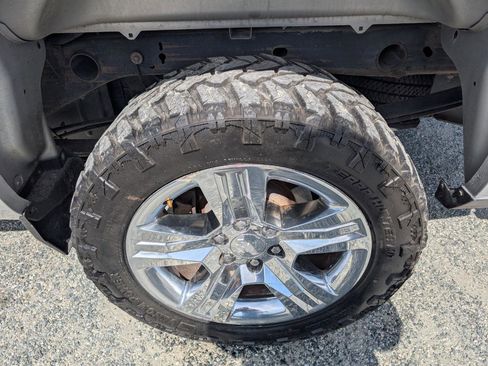 Used 2018 Chevrolet Silverado 1500 Custom image 10