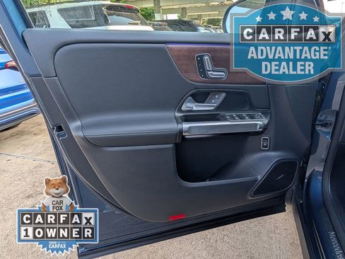 Used 2023 Mercedes-Benz EQB 250+ image 19