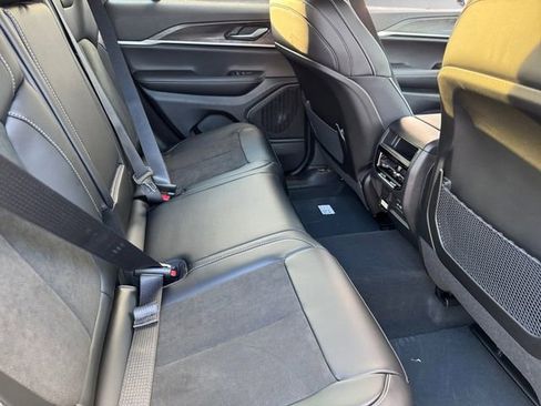 New 2026 Jeep Grand Cherokee Altitude image 14