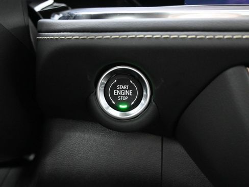 New 2026 Chevrolet Suburban Premier image 33