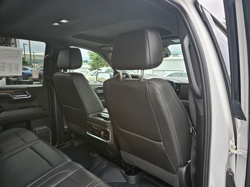 Certified 2024 Chevrolet Silverado 1500 High Country w/ Technology Package AWD/4WD image 14