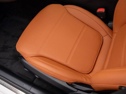 New 2026 Mercedes-Benz C 300 4MATIC Sedan image 11