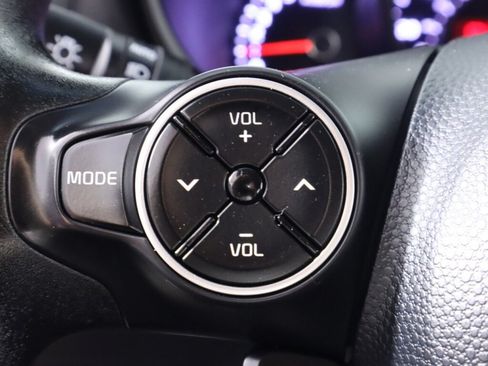 Used 2019 Kia Soul FWD image 12