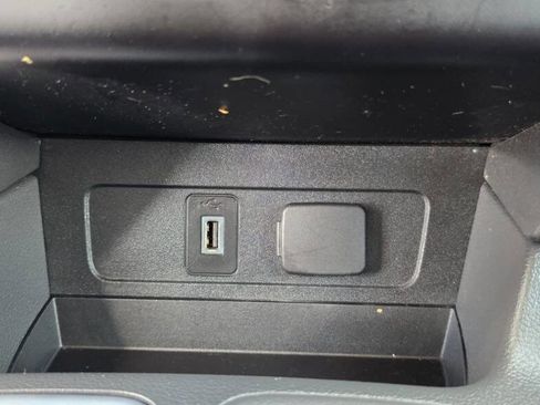 Used 2018 Ford Escape SEL image 59