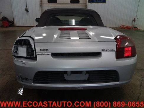 Used 2000 Toyota MR2 image 8