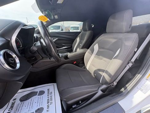 Used 2023 Chevrolet Camaro LT image 24