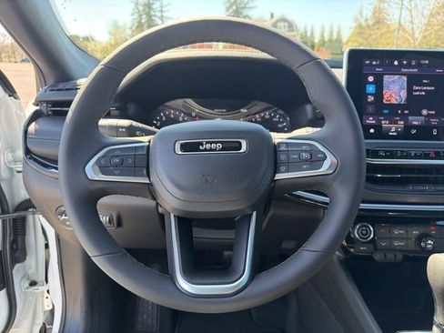 Used 2026 Jeep Compass Limited AWD/4WD image 24