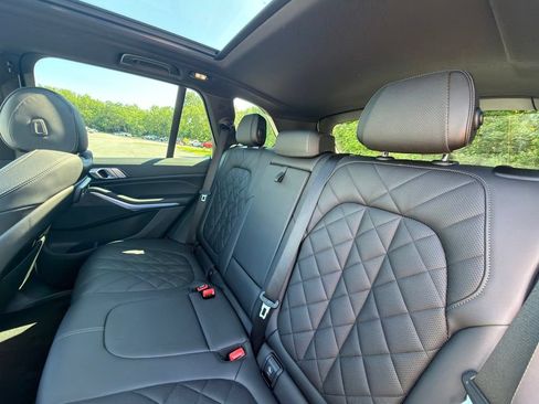 Used 2023 BMW X5 xDrive40i AWD/4WD image 21