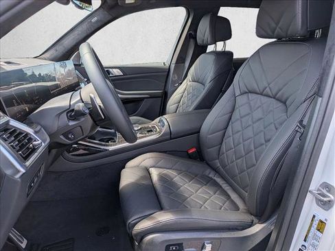 New 2026 BMW X7 xDrive40i AWD/4WD image 4