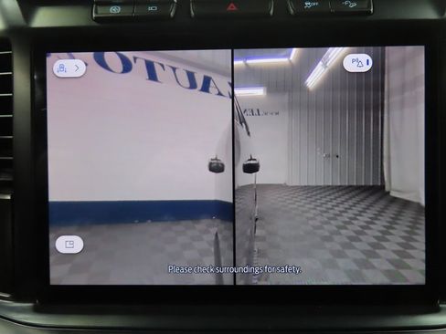 Used 2024 Ford F350 Lariat w/ Sport Appearance Package image 18