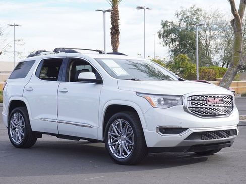 Used 2019 GMC Acadia Denali w/ Technology Package image 4
