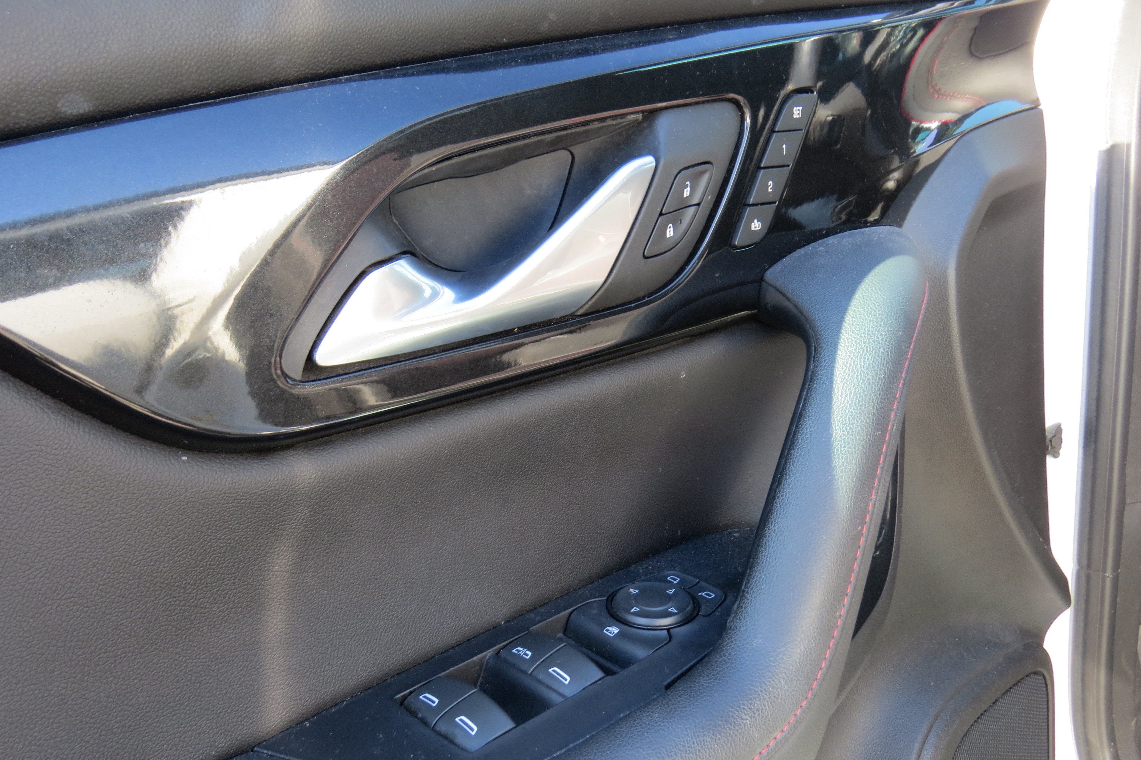 Used 2022 Chevrolet Blazer RS w/ Enhanced Convenience Package FWD image 15