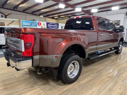Used 2017 Ford F350 King Ranch w/ Tow Technology Bundle AWD/4WD image 5