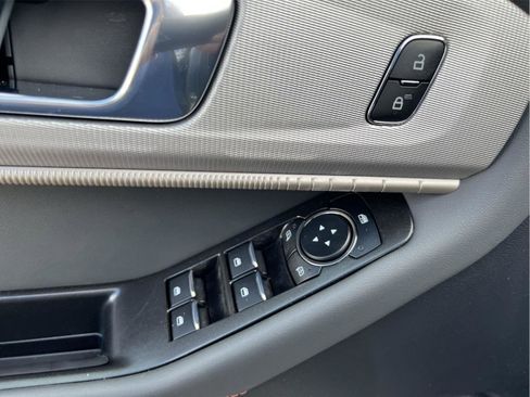 New 2026 Ford Explorer Active image 13