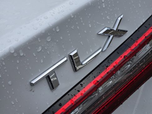 Certified 2025 Acura TLX w/ Technology Package image 10