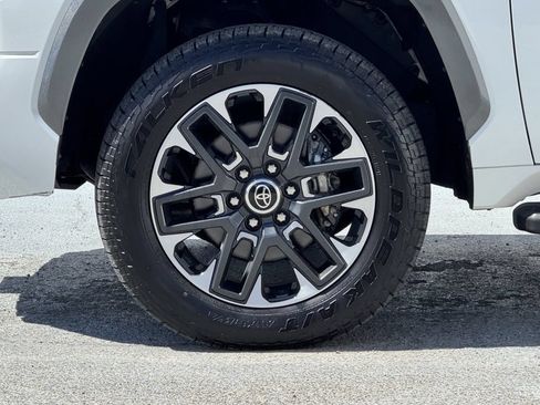 Used 2022 Toyota Tundra Limited AWD/4WD image 20