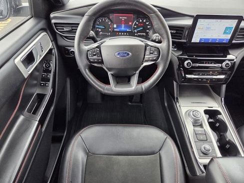 Used 2023 Ford Explorer ST-Line AWD/4WD image 16